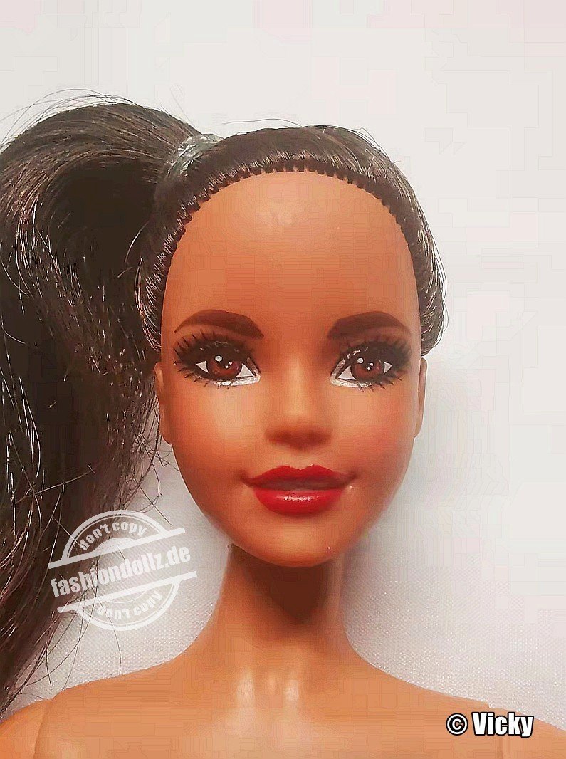 2018 Holiday Barbie FRN71
