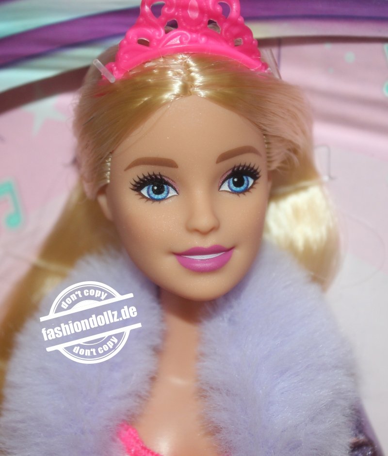 2020 Barbie: Princess Adventure - Barbie GML76