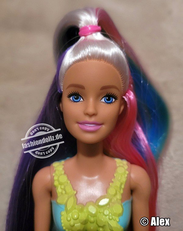 2020 Dreamtopia Gift Set Mermaid Barbie GJB69