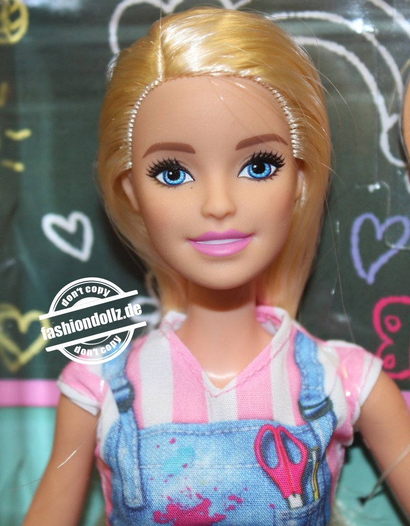 2020 You can be anything - Art Teacher Barbie Set #GJM29
