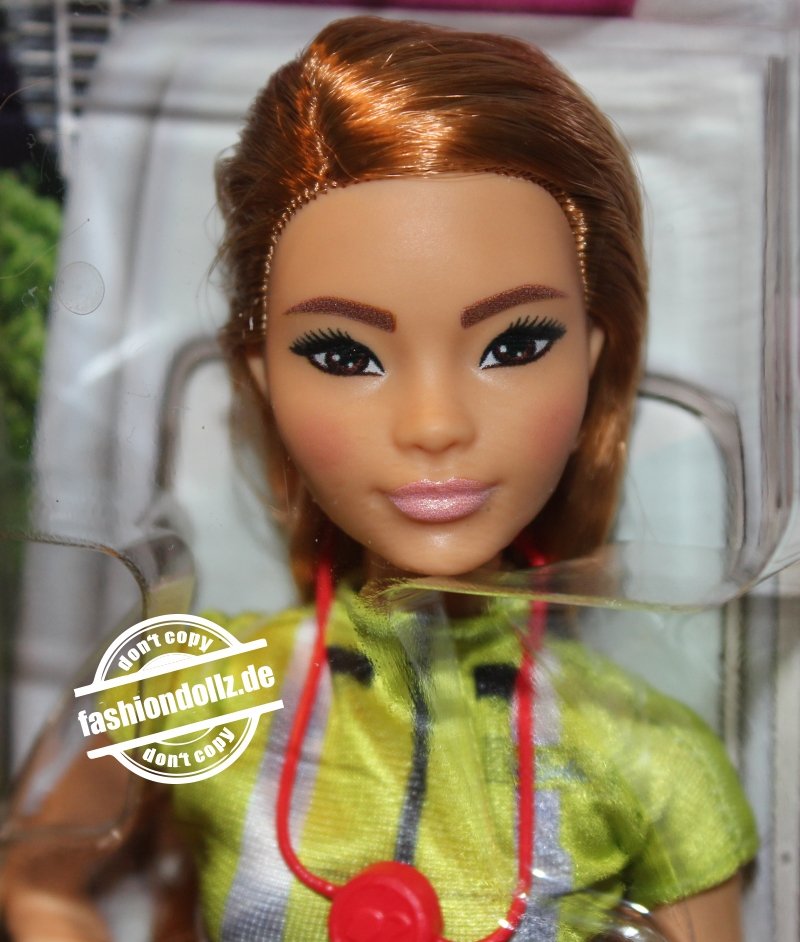 2021 You can be anything - Paramedic Barbie GYT28