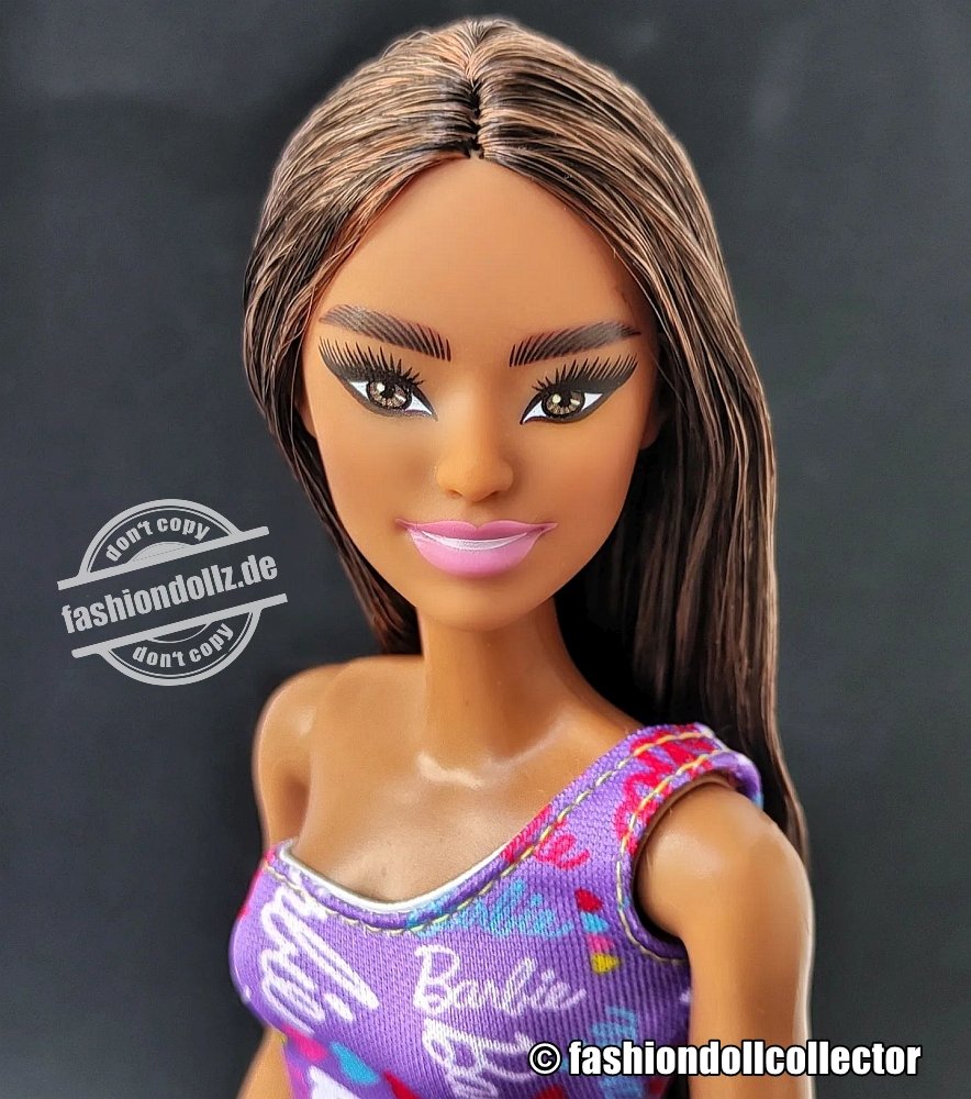 2022 Standard Fashion Barbie, brunette #HGM57