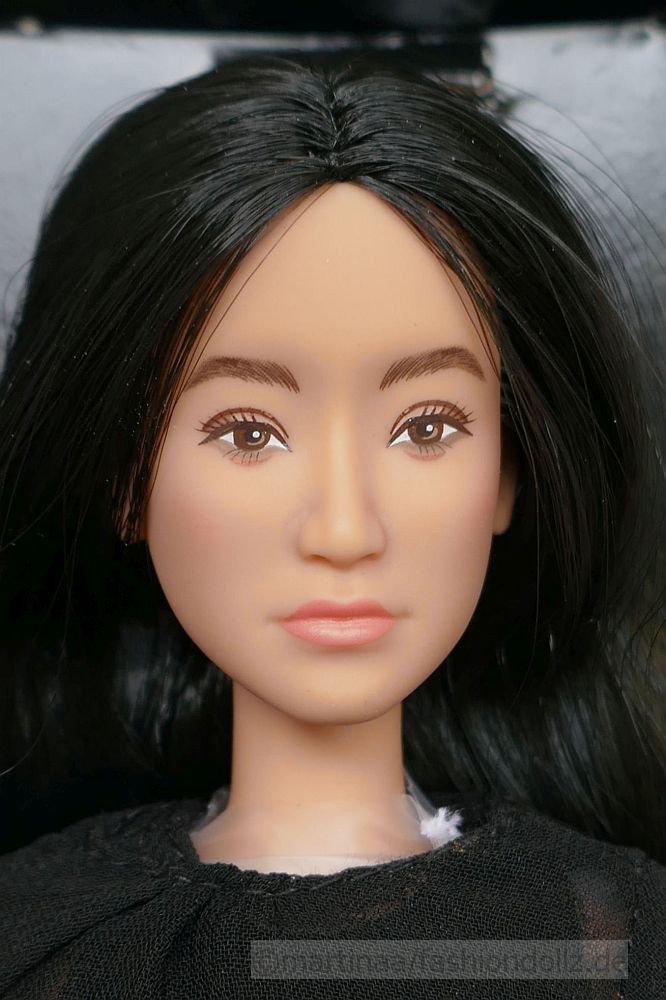 2022 Vera Wang Barbie #GXL12___