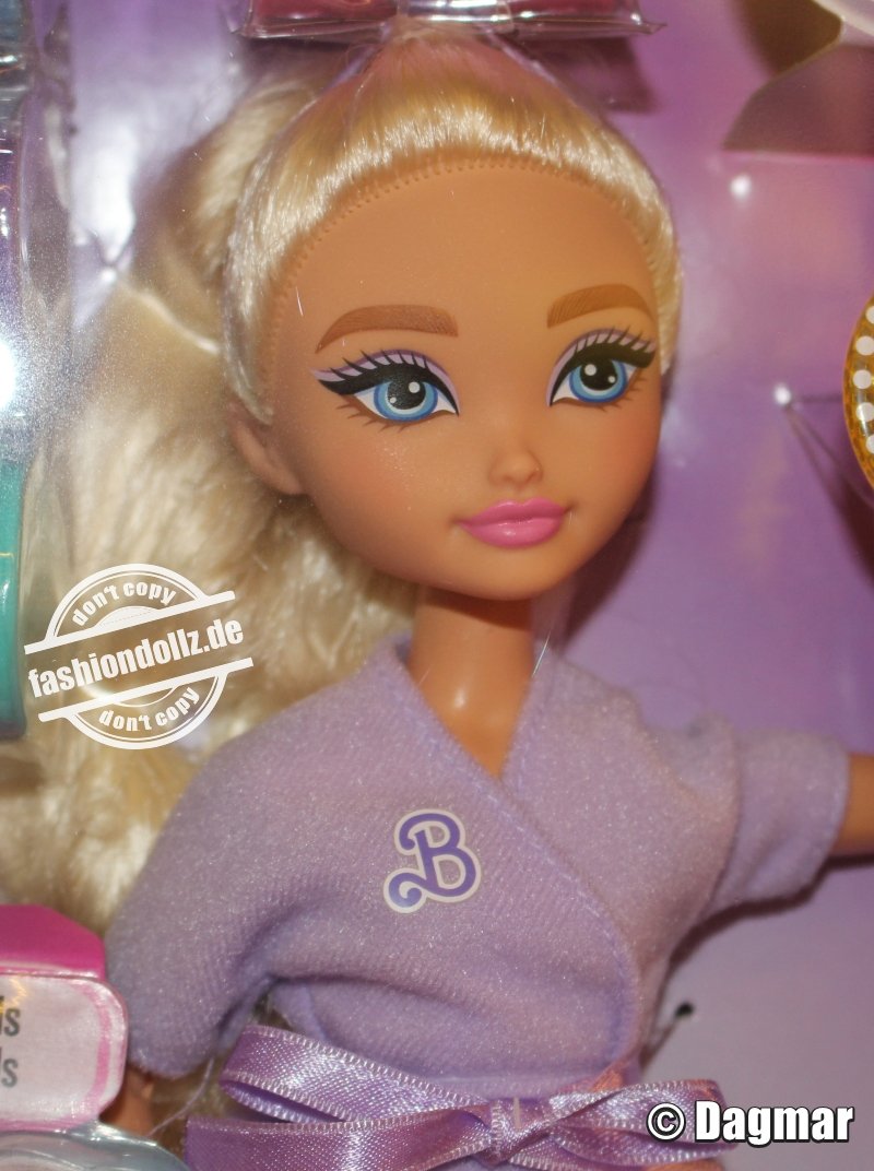 2025 Barbie Dream Besties - Get Ready with Barbie Malibu #JGG38