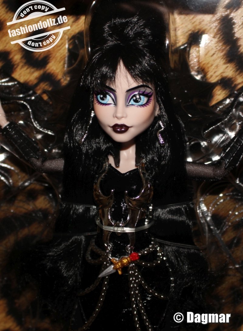 2025 Monster High Skullector - Elvira, Mistress of the Dark       #HYV99