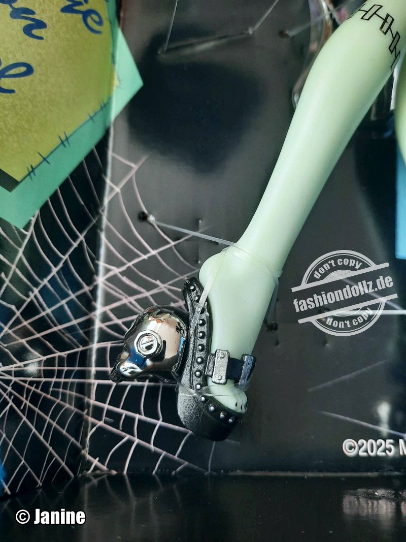 2025 Monster High Skullector - Frankie Stein x Barbie #JHK28