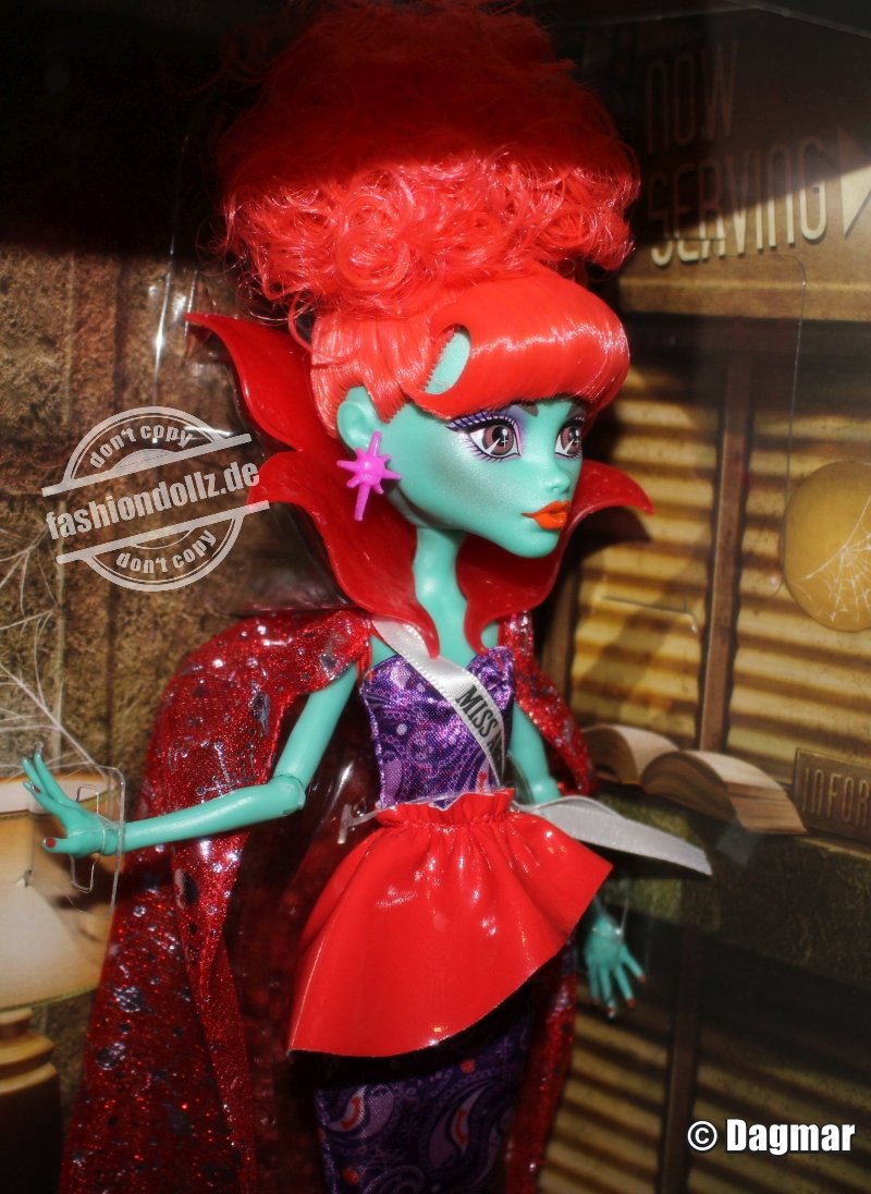 2026 Monster High Skullector - Beetlejuice Waiting Room 2-Pack #JCX58