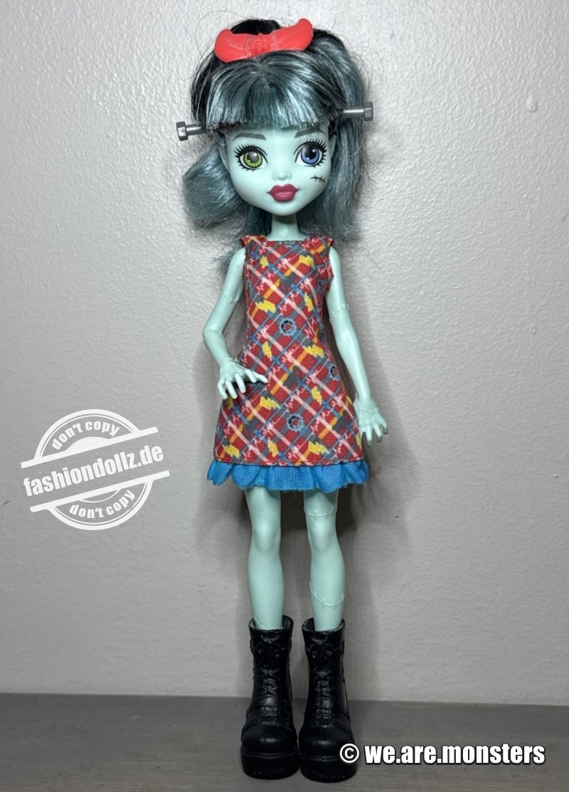 2018 - Monster Family - Alivia Stein #FND58