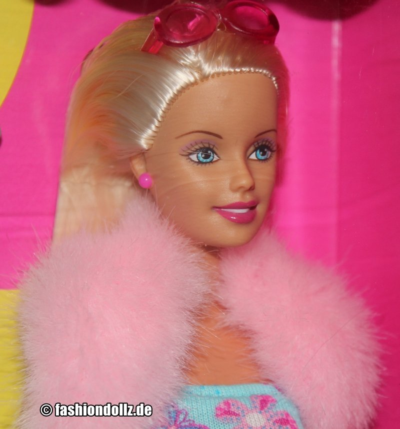 2003 Style Boulevard Barbie #B0921