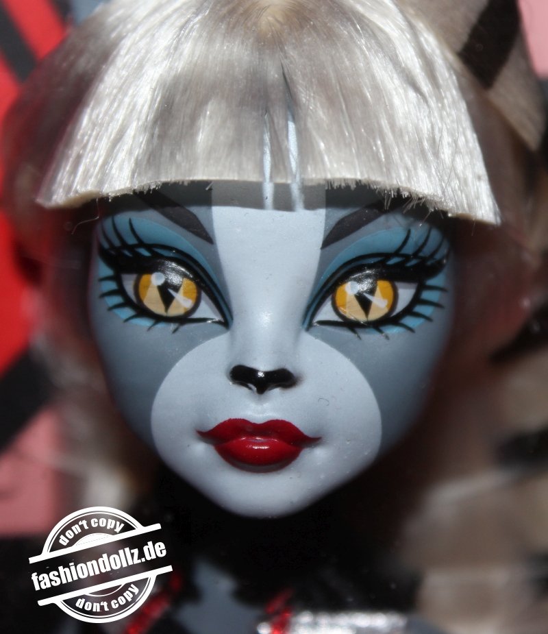 2012 Monster High Campus Stroll Sisters Giftset Meowlody #W9215 (2)