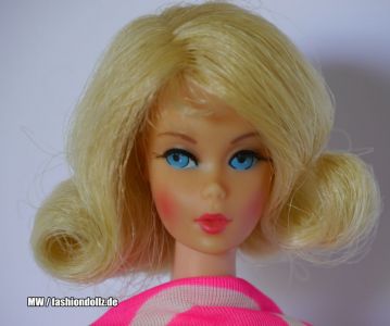 1970 Twist'n Turn Barbie, blonde #1160