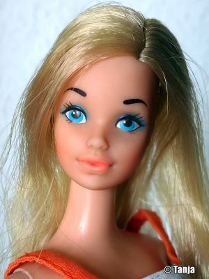 1974 Standard Barbie  #8587 (Europe, Canada)