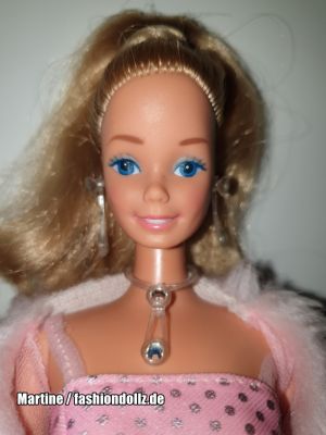 1982 Pink & Pretty Barbie #3554 Philippines