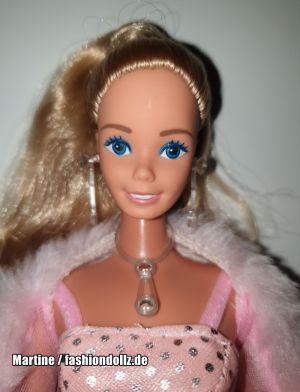 1982 Pink & Pretty Barbie #3554 Taiwan