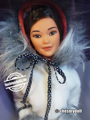 1982 Dolls of the World - Eskimo  Arctic Barbie, 1st Edition #3898