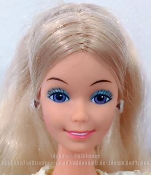 1986 Dream Glow Barbie #2248 Taiwan
