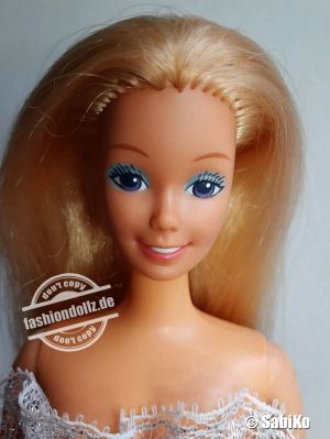 1986 Dream Glow / Zauberglanz Barbie #2248 Philippines