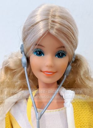 1986 Music Lovin' Barbie #9988 Malaysia