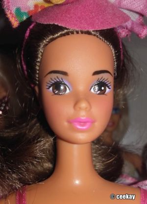 1992 Fashion Play Barbie, Hispanic #3860