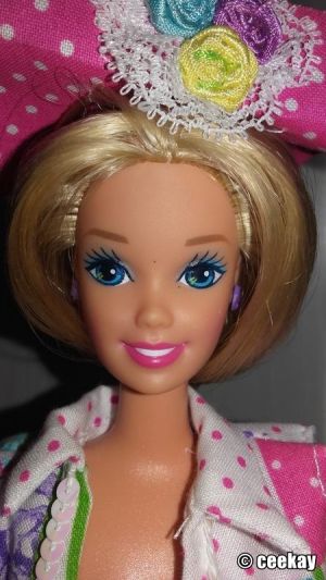 1992 Teen Talk Barbie, blonde - pink hat