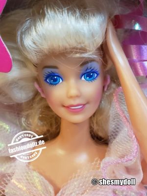 1992 Pretty Surprise Barbie # 9823
