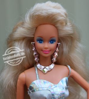 1992 Sparkle Eyes Barbie #2482