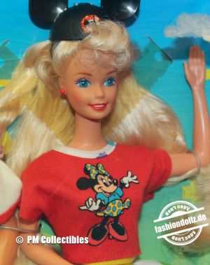 1993 Disney Weekend Barbie and Ken Gift Set #10724 Europe 