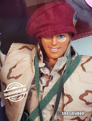1993 Stars 'n Stripes - Army Barbie & Ken Deluxe Set #5626 