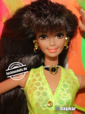 1995 Cut and Style Barbie, brunette #12643