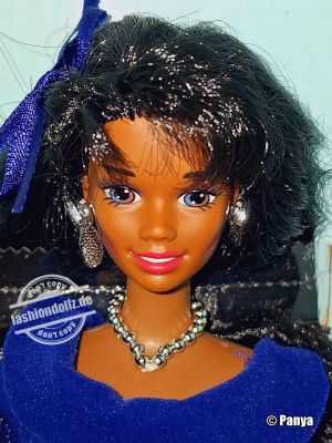 1995 Winter Velvet Barbie AA #15587 Avon Exclusive
