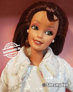 1996 Nicole Miller City Shopper Barbie #16289