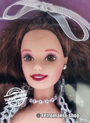 1997 Winter Fantasy Barbie, brunette #17666