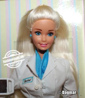 1998 Dentist / Zahnärztin Barbie & Patient (brunette Shelly) #17981