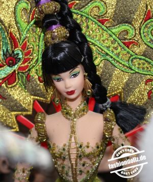 1998 Fantasy Goddess of Asia by Bob Mackie  #20648