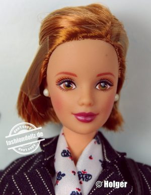 1998  Pinstripe Power Giftset Barbie #19791
