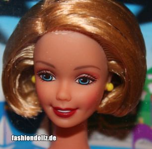 1999 Riviera Barbie, Europe #22974