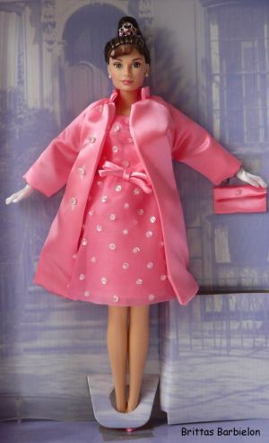 1999 Audrey Hepburn Barbie - Breakfast at Tiffany's #     20665