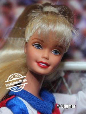 1999 Soccer Barbie #20151
