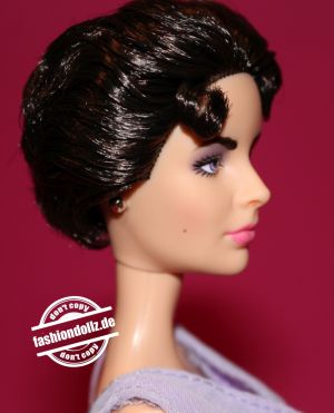 2000 The Elizabeth Taylor Barbie #       28076