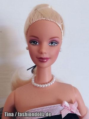 2000 Timeless Silhouette Barbie  #29050 Avon Exclusive