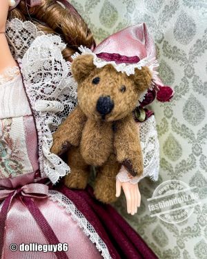 2000 Victorian Barbie With Cedric Bear #25526