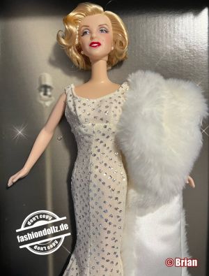 2001 Timeless Treasures - Marilyn Monroe Barbie #   53873