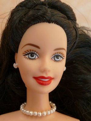 2002 Snow White / Schneewittchen Barbie #56035