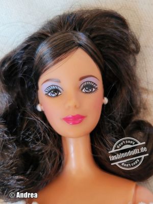 2002 Asian Barbie #49759 Richwell Philippines