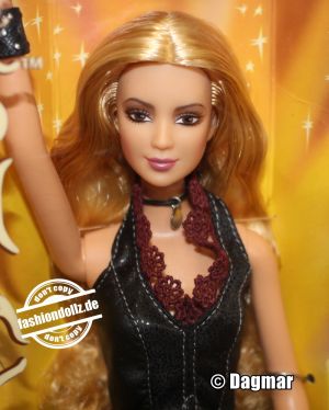 2002 Shakira Barbie #B4534