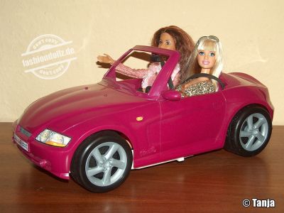 2003 Barbie Cool Convertible Car, pink