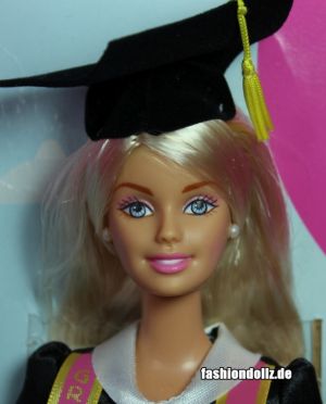 2004 My Graduation Barbie #C5265