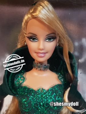 2004 Holiday Barbie #B5848 (green dress)  