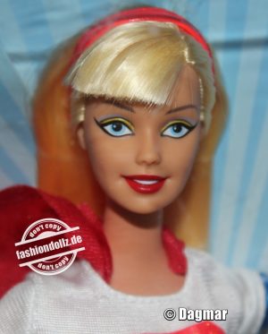 2004 Supergirl Barbie #B5837