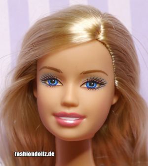 2007 Barbie Chic K8651